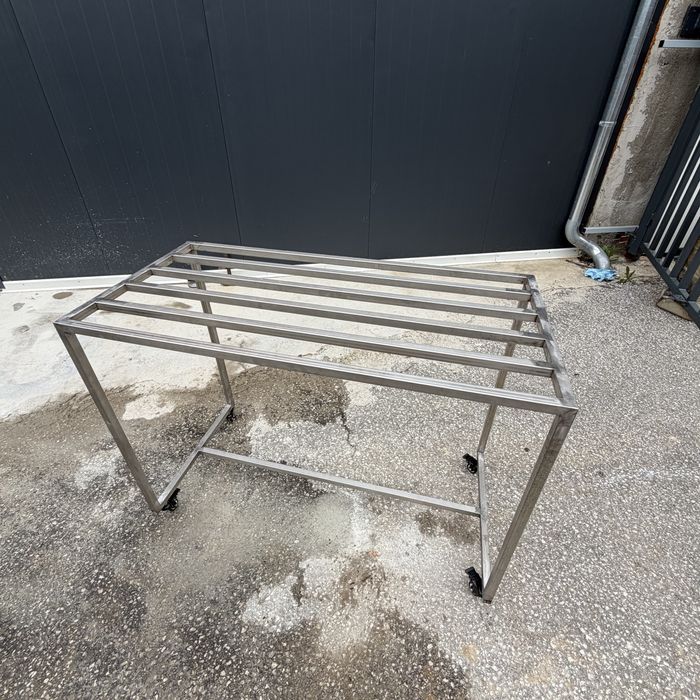 Неръждаема маса за почистване на стелки за автомивка на самообслужване