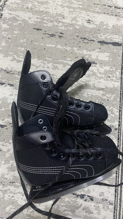 Продам коньки 36 размер