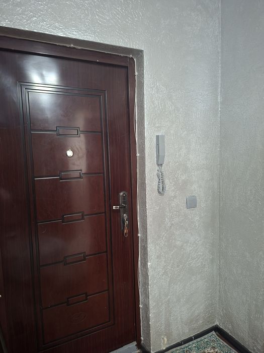 Комната сдаю на подселен Максимаия