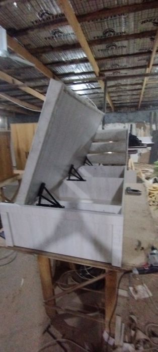 Lamenatli kravatlarimiz 90x2.0 metr ustki qismi 7 li paralom  qoplanga