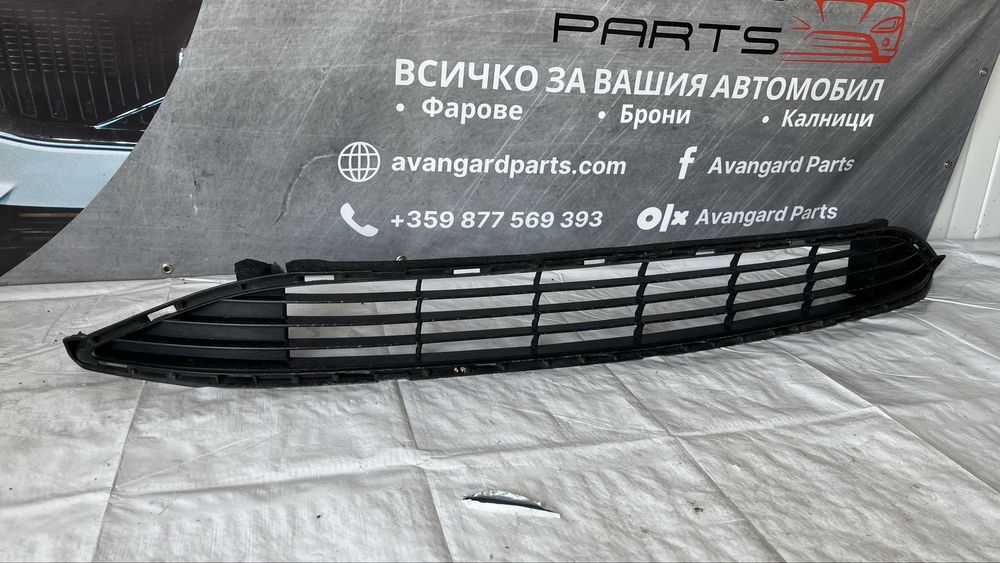 Предна решетка Toyota Prius 2015-