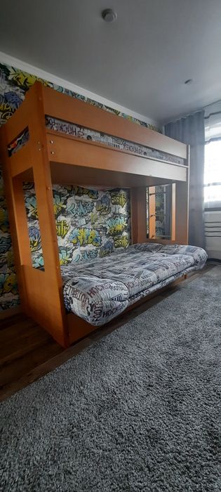 Продам двухярусную кровать