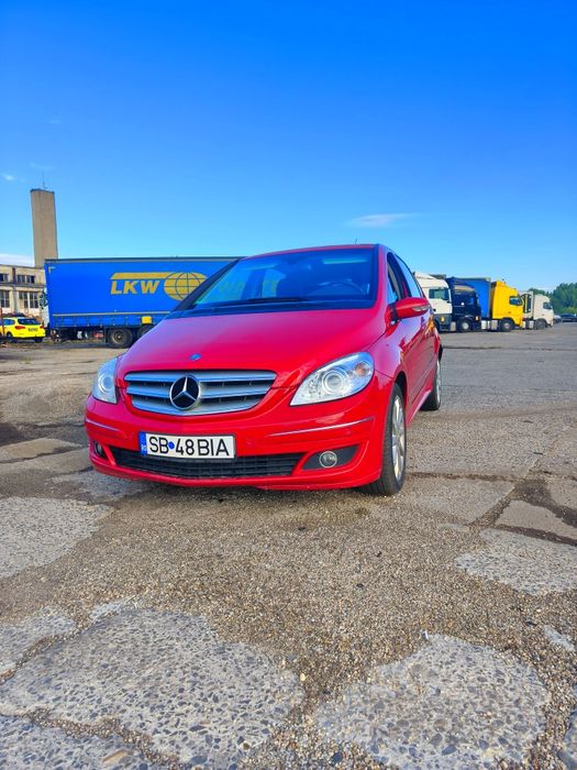 Mercedes cutie automată