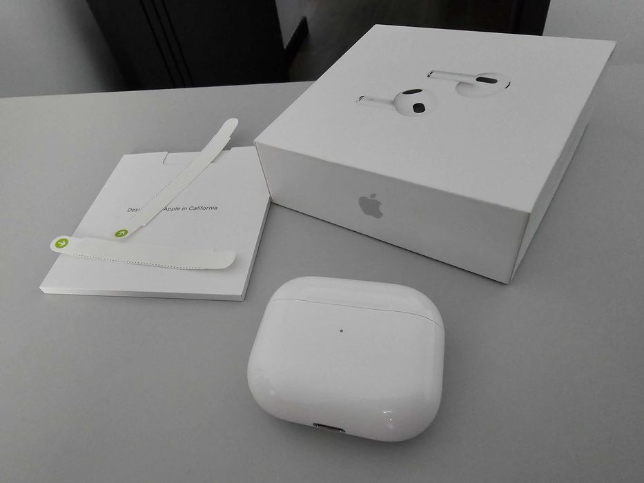 Casti Apple AirPods 3 - MagSafe Charging Case - MME73ZM/A