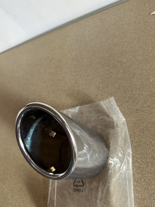 Audi Q7 Ауди OEM Накрайник Гърне ( 08-15 ) НОВ