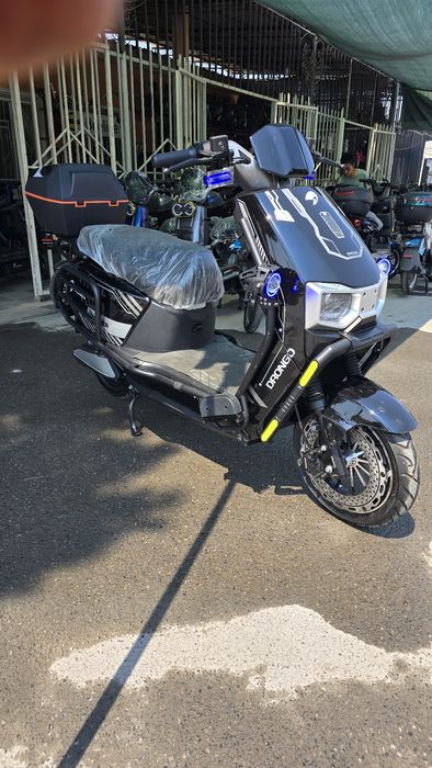 Brend nomi DRONGO M11 dugali skuter