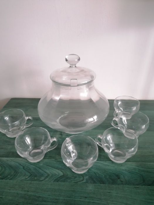 Seturi din sticla -bol si cesti pentru punci, vin sau alte bauturi