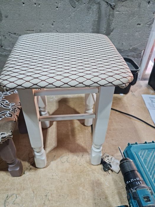 Продаются табуретки