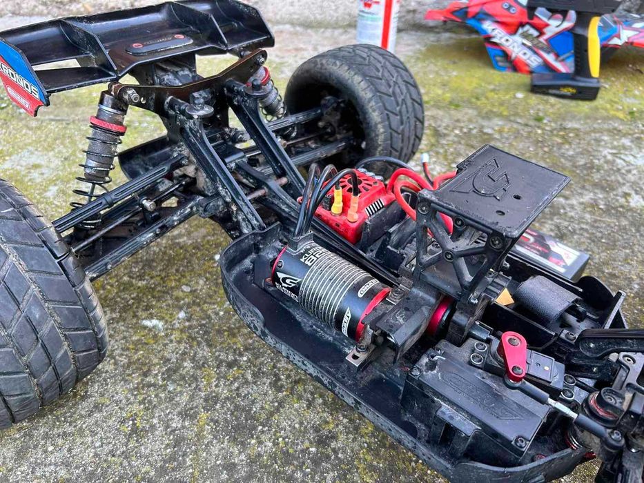 РЦ количка/ радиоуправляема/ тръги;бъги модел team corally 1:8 мащаб