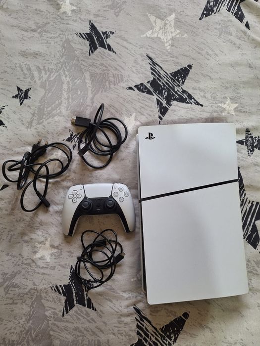 Consola PlayStation 5 Slim Digital (PS5)1TB,D-Chassis Bundle
CHASSIS