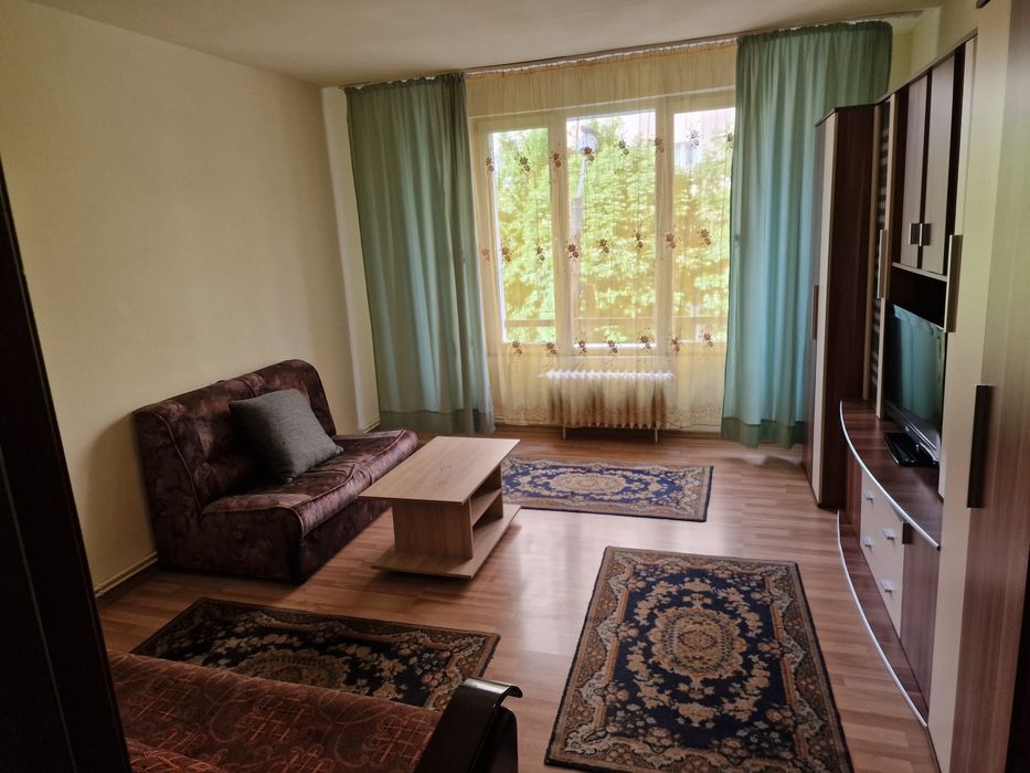 Inchiriez garsonieră