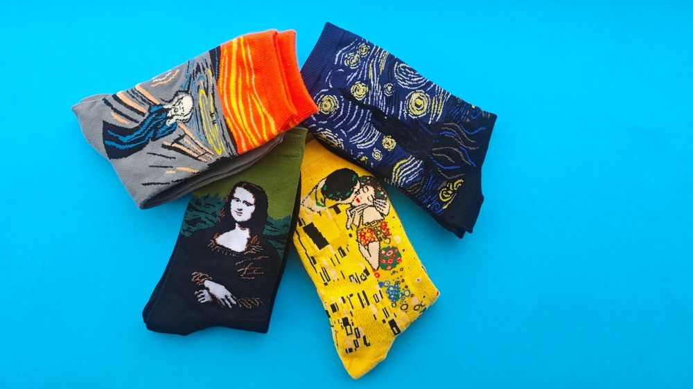 Арт чорапи шарени