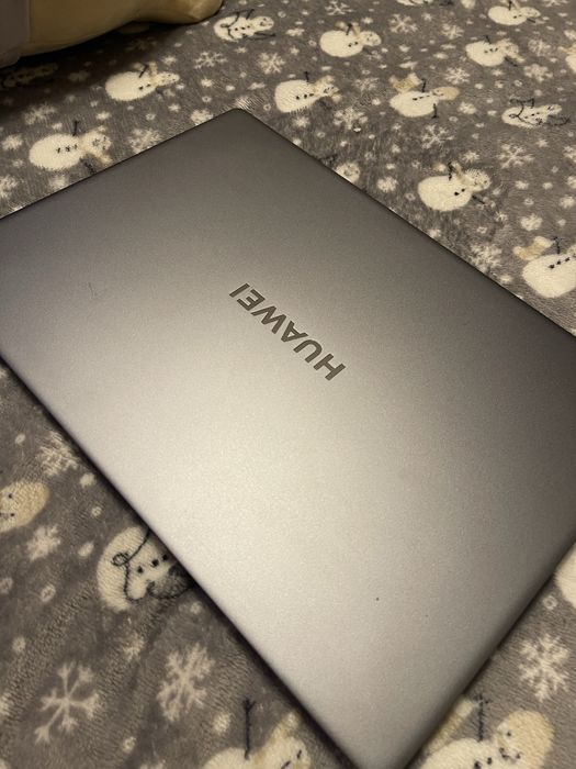 Ноутбук Huawei (Intel Core i5)