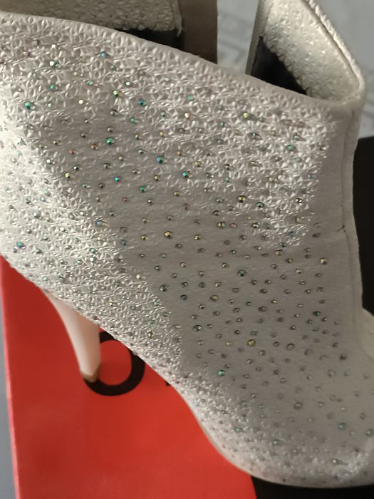 Сапоги женские свадебные