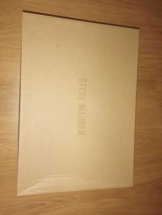 Нови боти на Steve Madden