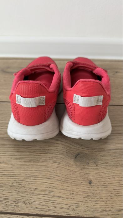 кроссовки adidas 32размера