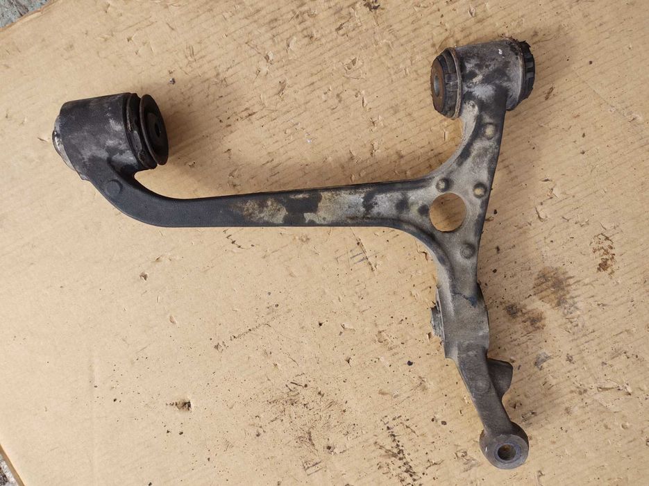 Преден Десен Носач Mercedes E class W211 4Matic Tmodel 2008 320CDI