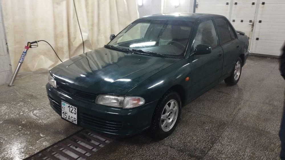 Mitsubishi Lancer GLXI.