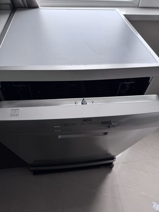 Свободностояща съдомиялна AEG