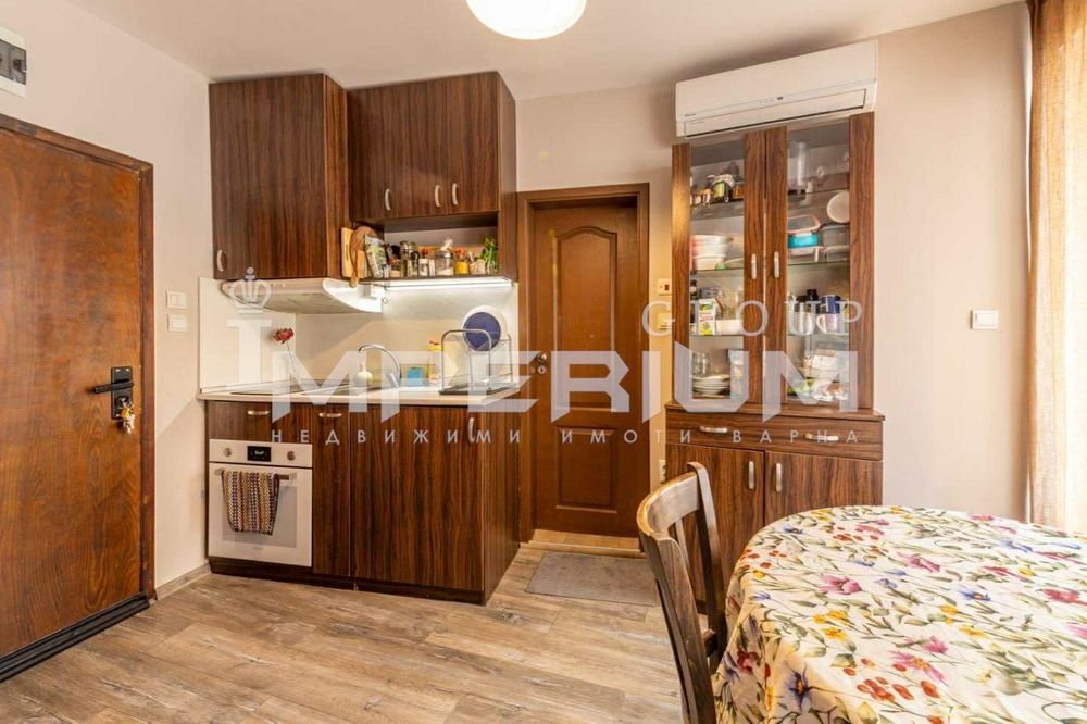 Дава се под наем Двустаен апартамент в Варна, Операта - 55 кв.м за 382.5 € - Снимка #1