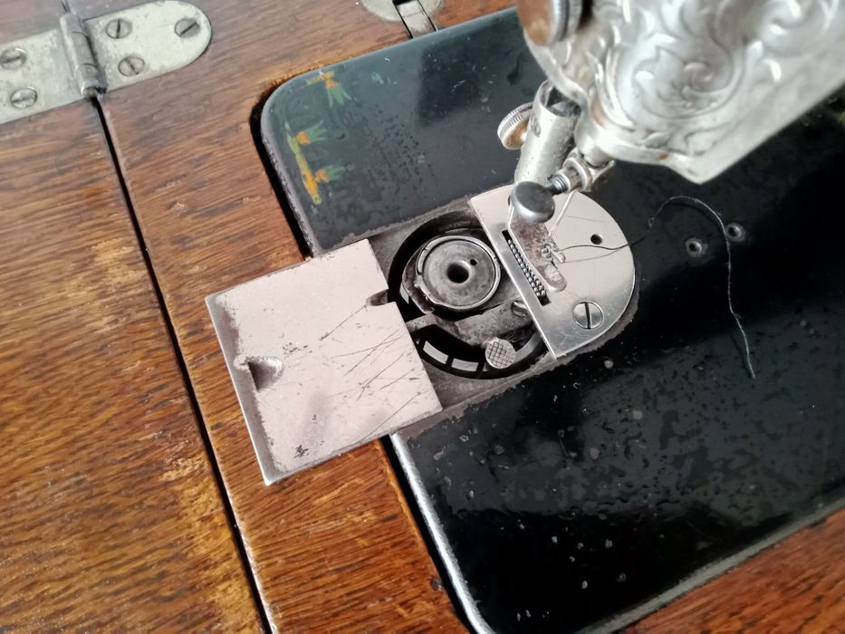 Mașină de cusut Singer  model 15