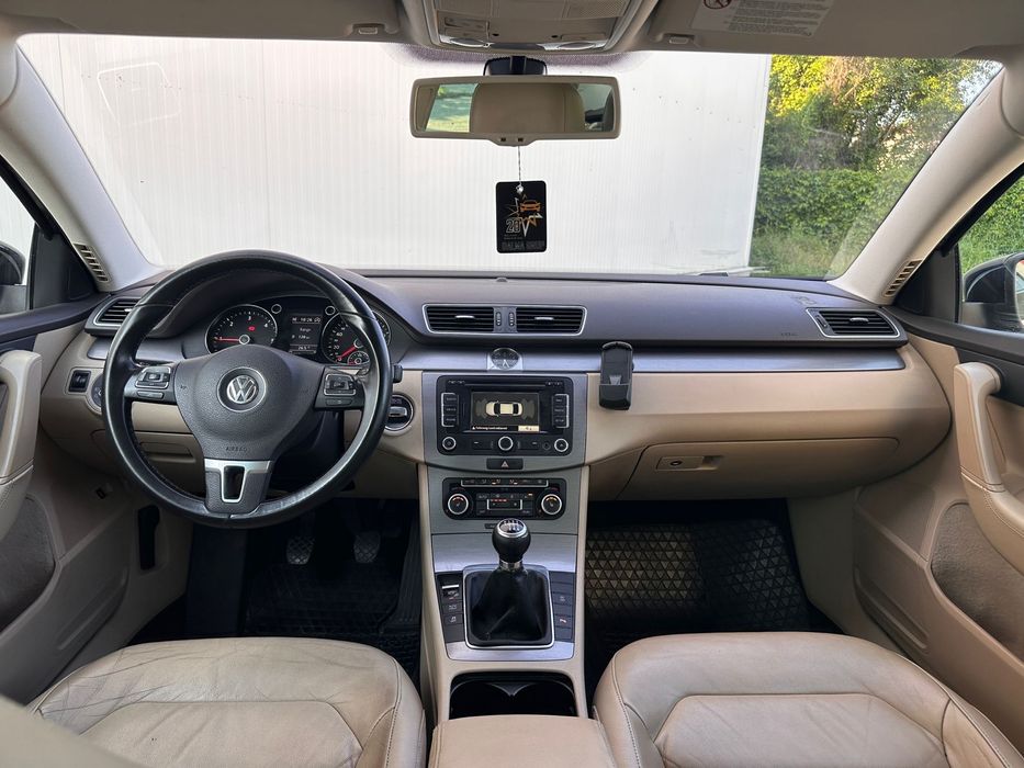Volkswagen Passat B7 2.0 TDI Limuzina