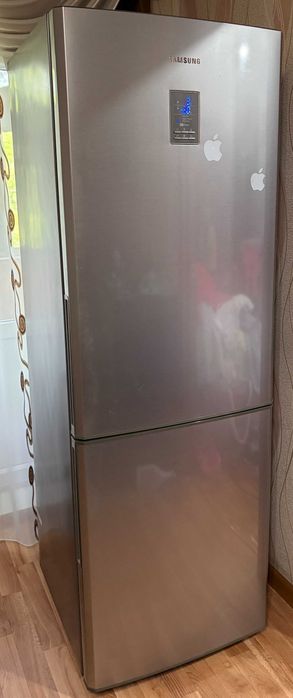 Холодильник Samsung No Frost в хорошем состоянии