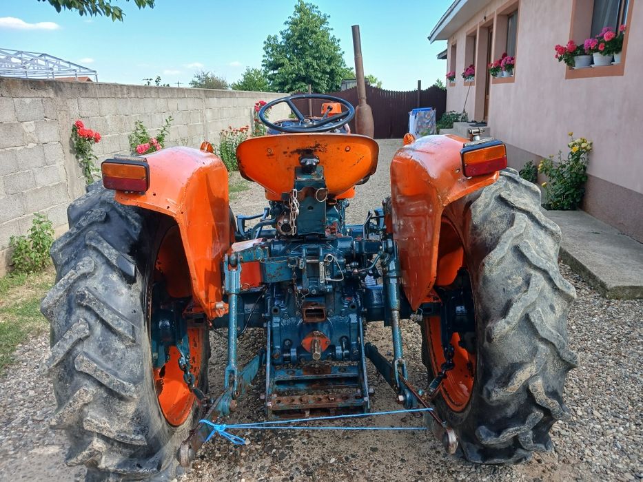 Vând tractor Fiat 315 35 cp adus recent Italia