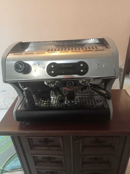 Vand Aparat si Rasnita Profesionale