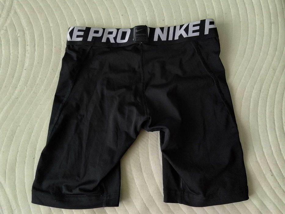 Nike Pro Cool Compression детски къси панталони (137-147 cm)