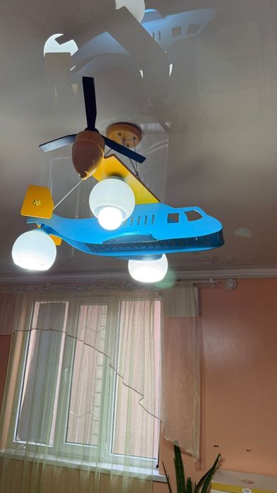 Срочно продам детские люстры