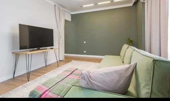 Квартир по суточно