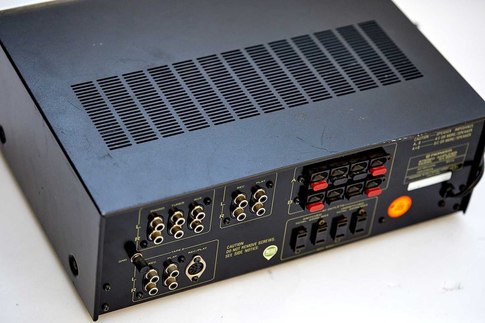 Легендарен HI-FI Аудио усилвател PIONEER SA-6500 произв 1976г в Япония