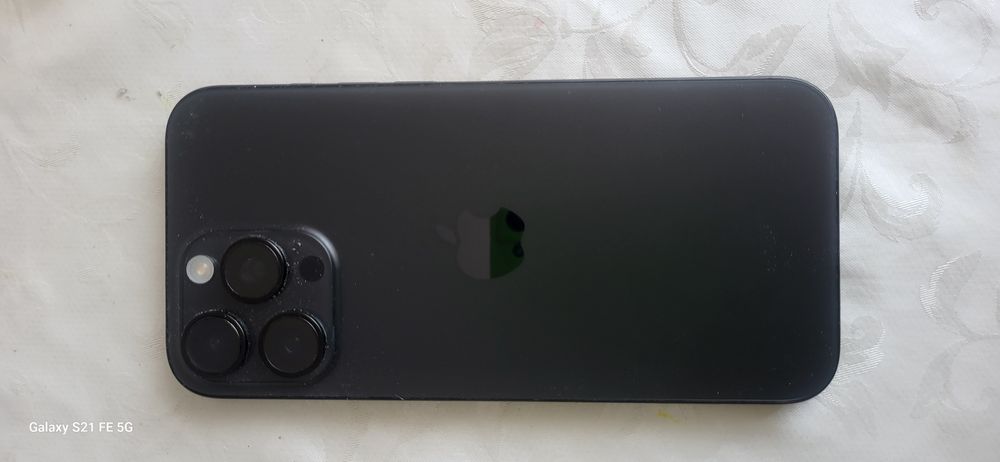 Продам iPhone 16 pro max 256gb  батарея 90%
