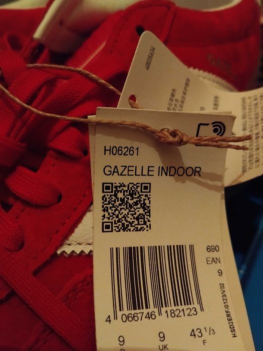 Adidas gazelle обувки