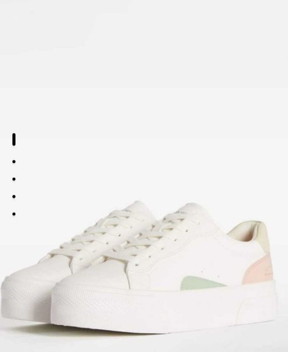 НОВИ! Дамски спортни обувки Bershka