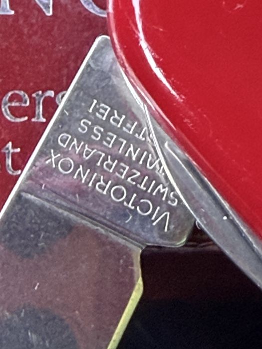 Victorinox  made in Swiss Нов