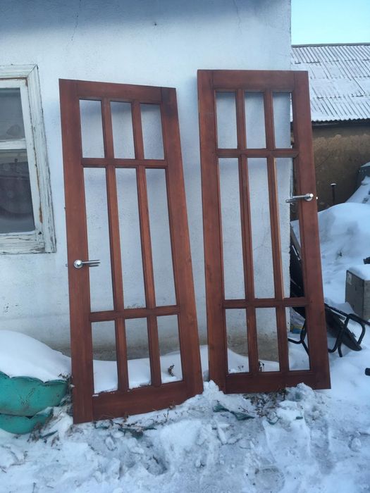 Двери продам эко чисто дерево