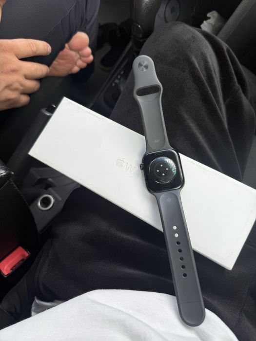 Срочно продаю Apple watch 10 series