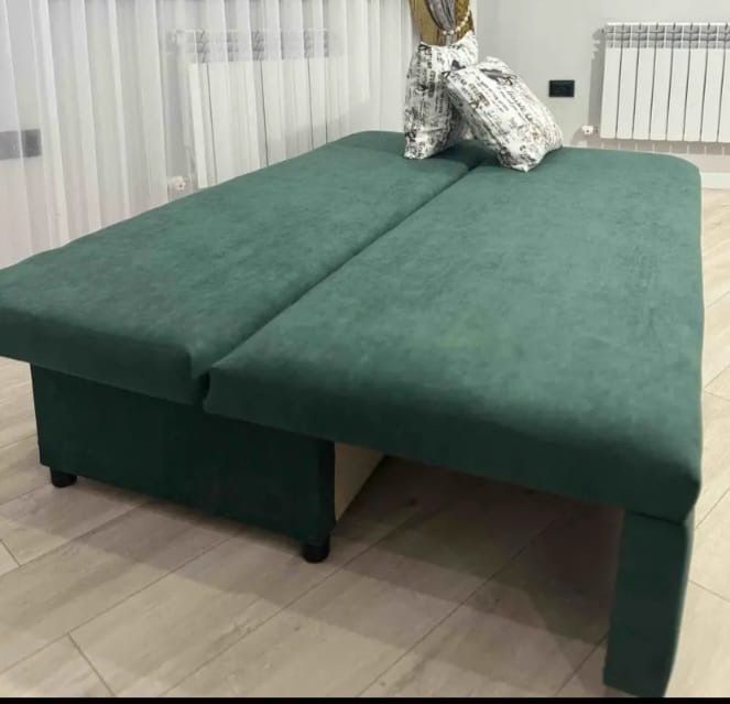 Срочно продаю диван!