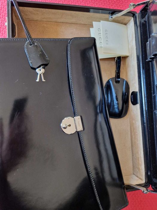 GUCCI Аташе Куфарче Оригинално