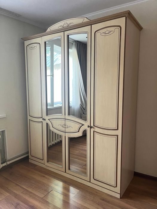 Спальный гарнитур
