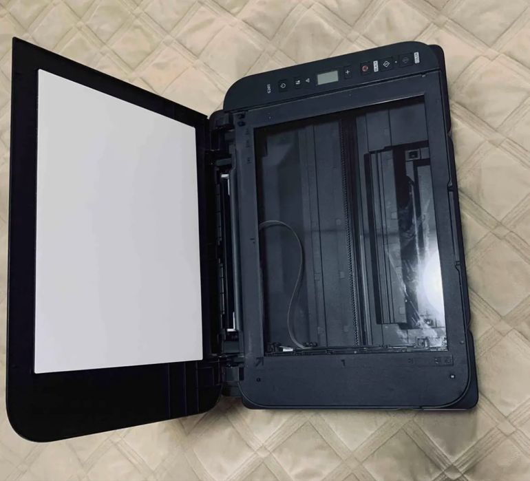 Продам принтер Canon Pixma G2411