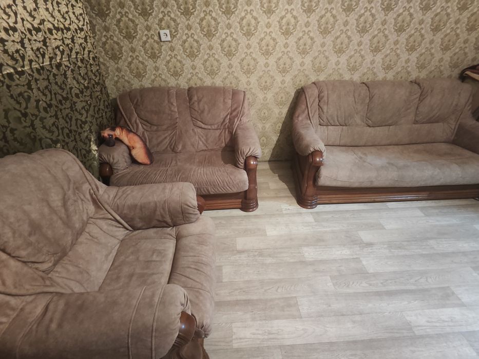 Диван, два кресла