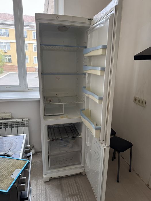 Продам хроодильник и микров