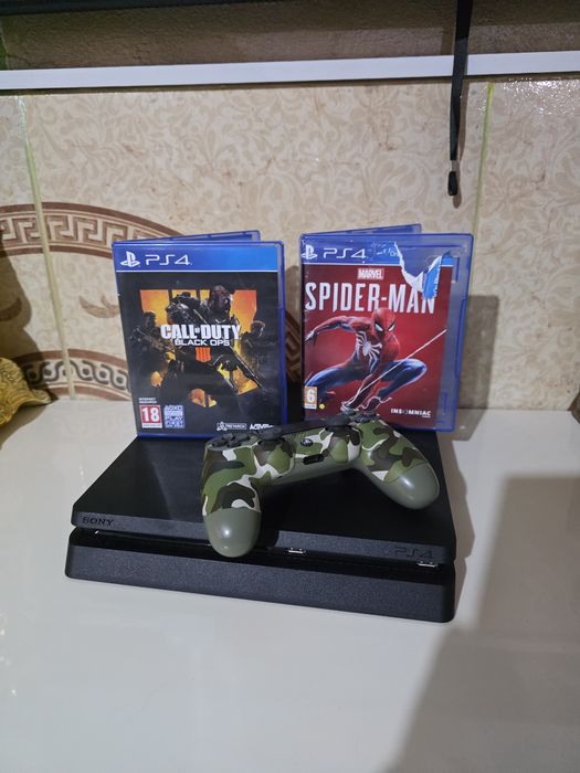 PlayStation 4 Slim stocare de 500GB