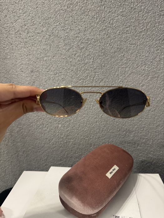 Слънчеви очила Miu Miu