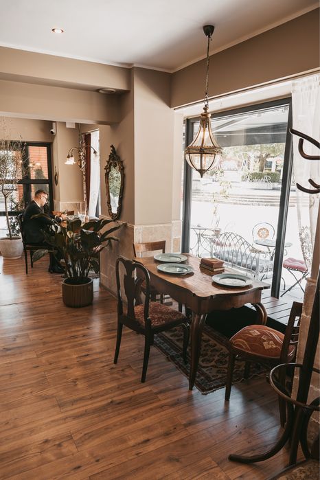 Vând bistro restaurant complet echipat