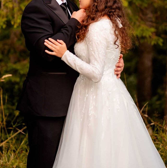 Vand Rochiță de Mireasă