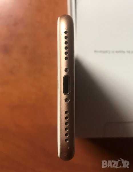 Продавам iphone 8 gold rose 64gb